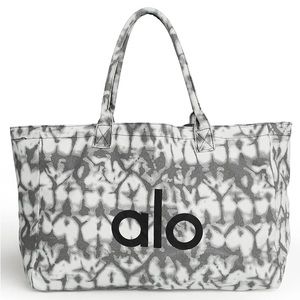 COPY - ALO Tote (BRAND NEW)